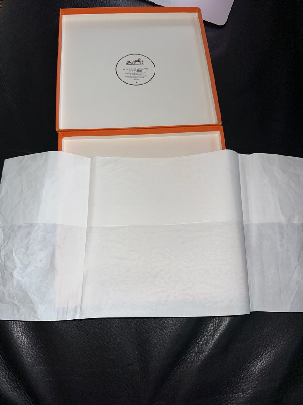 Hermés Scarf box - Picture 2 of 3